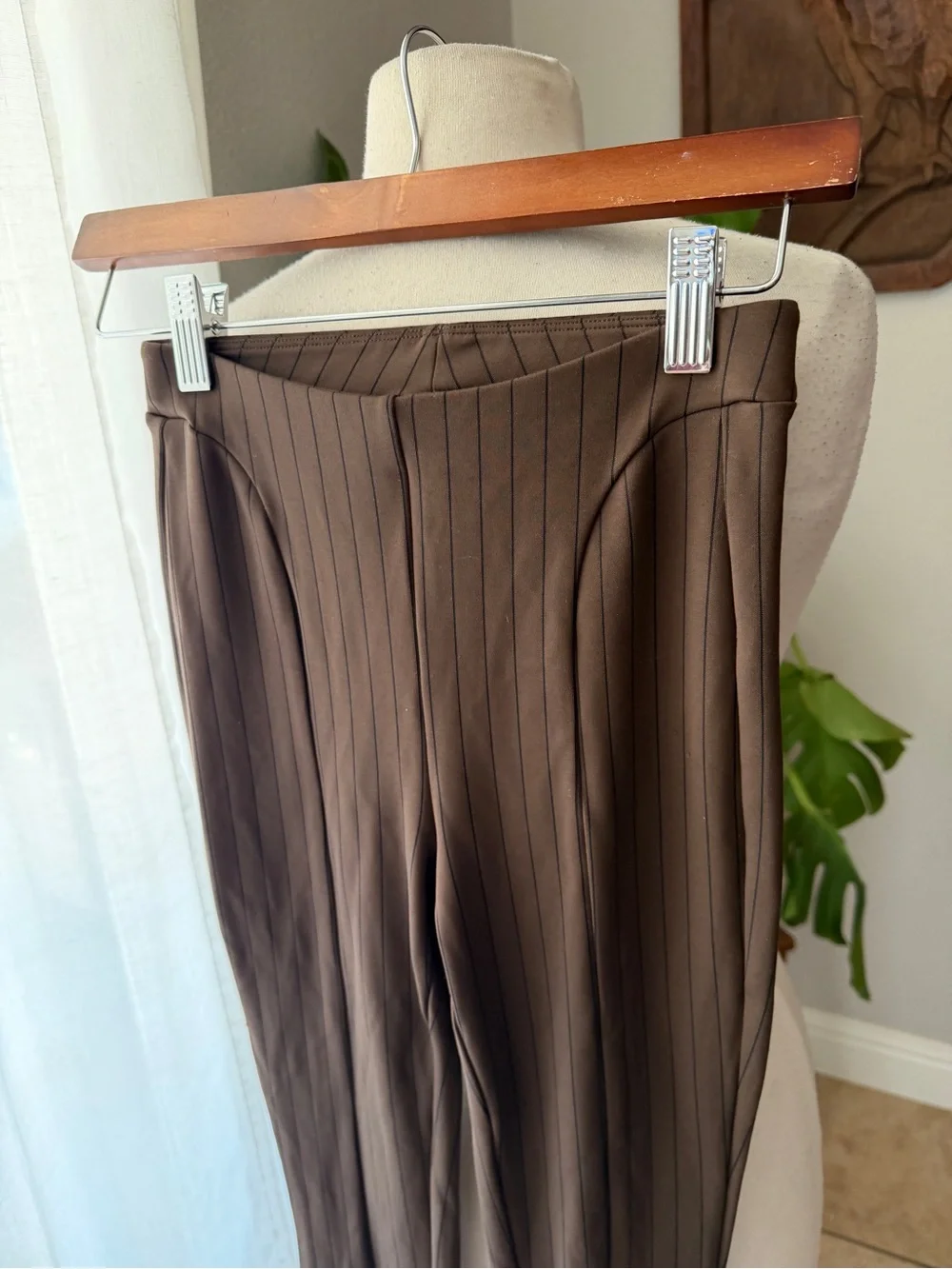 Alo Yoga Pinstripe Zip It Flare Leggings Brown XXS